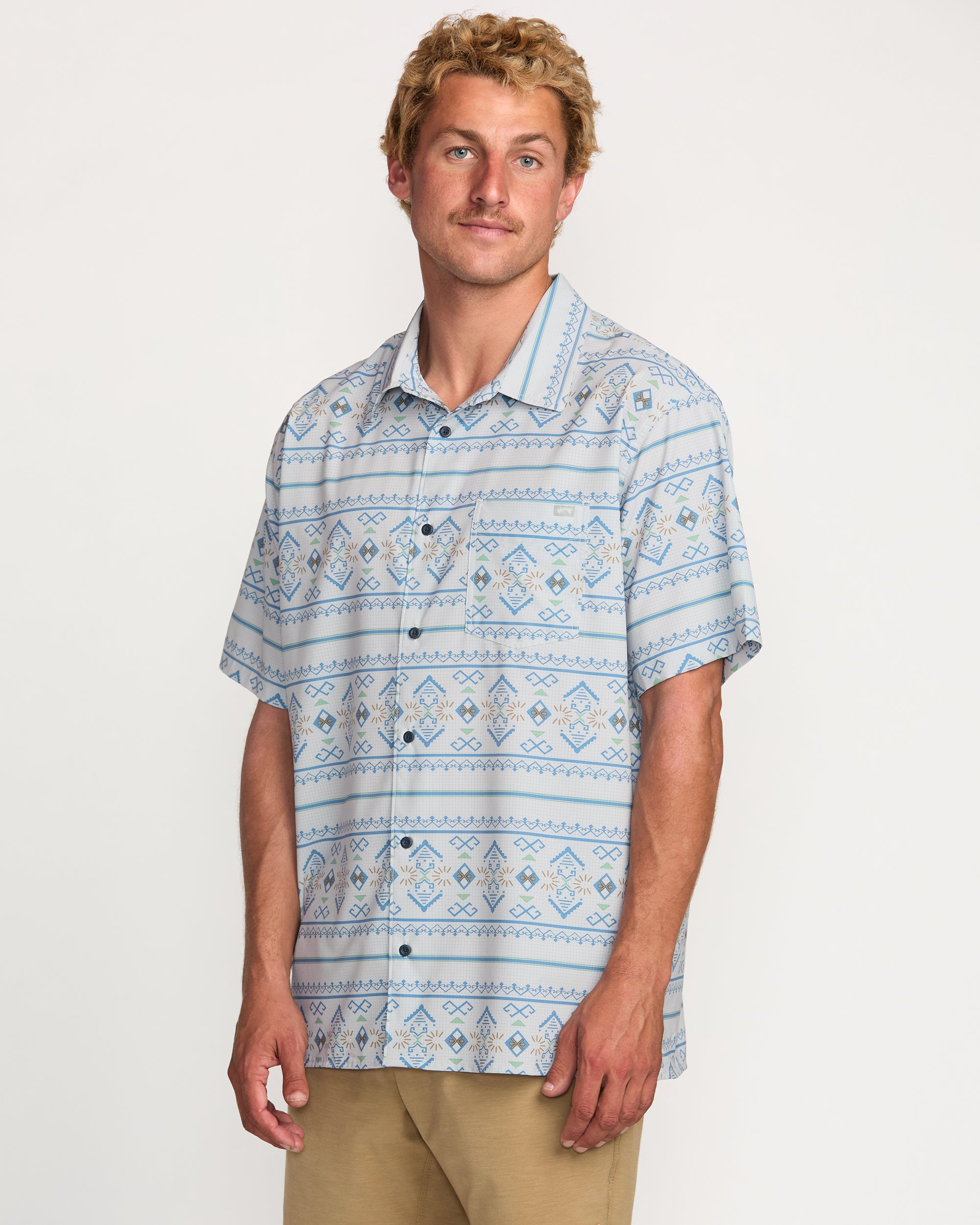 Surftrek Perf Short Sleeve Shirt - Alloy - Image 6