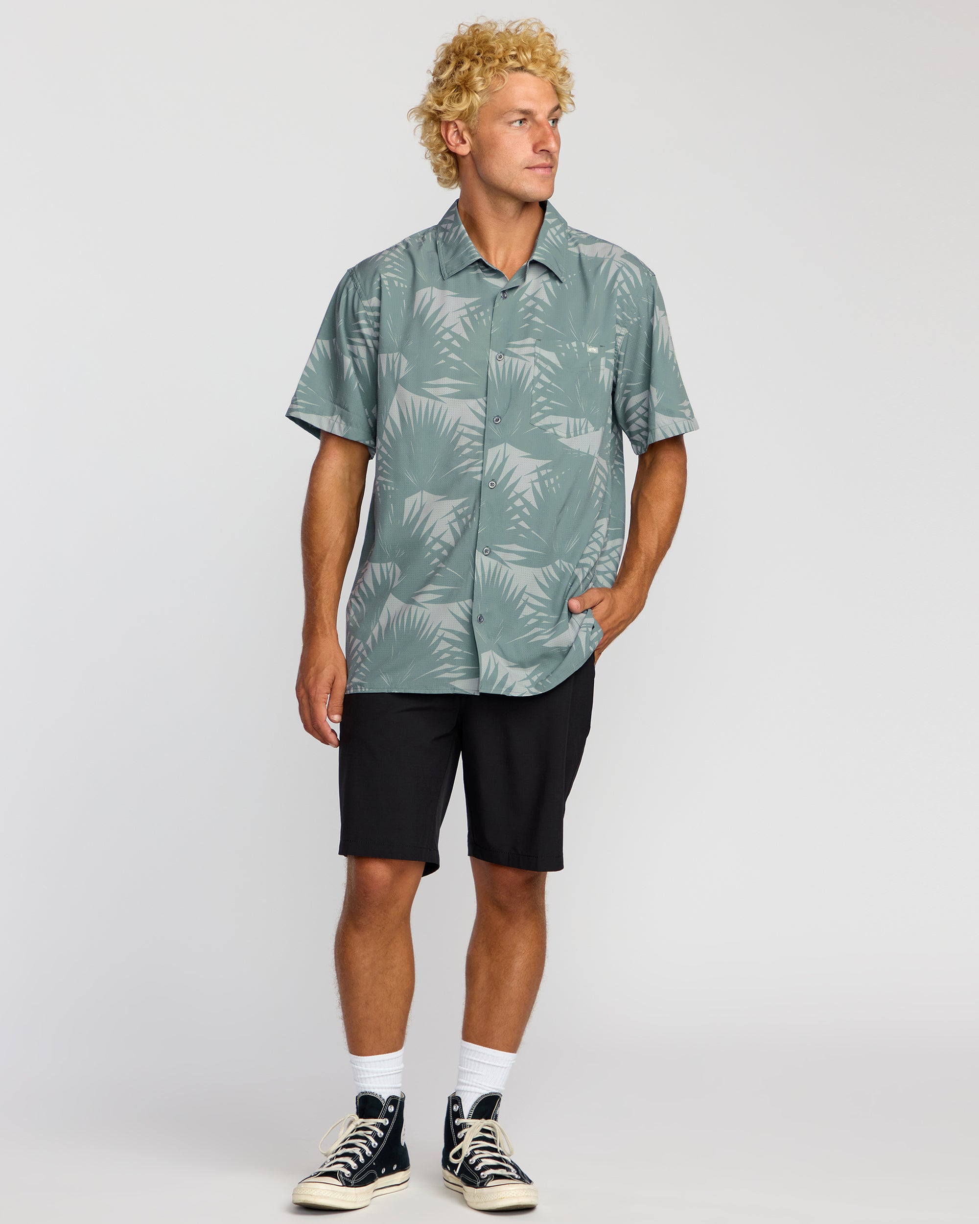 Surftrek Perf Short Sleeve Shirt - Sea Blue - Image 4