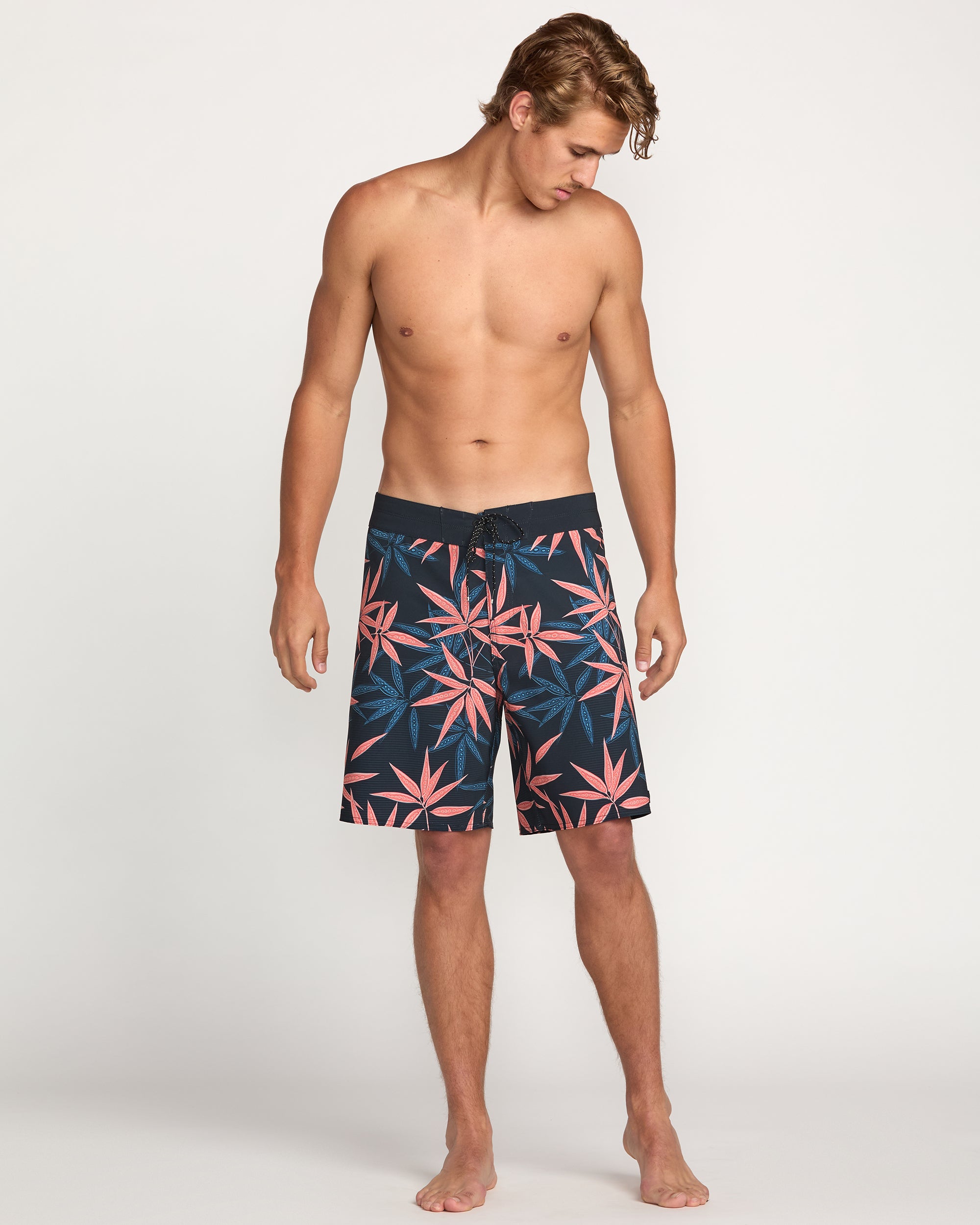 Sundays Airlite 19 Boardshorts - Deep Blue - Image 6