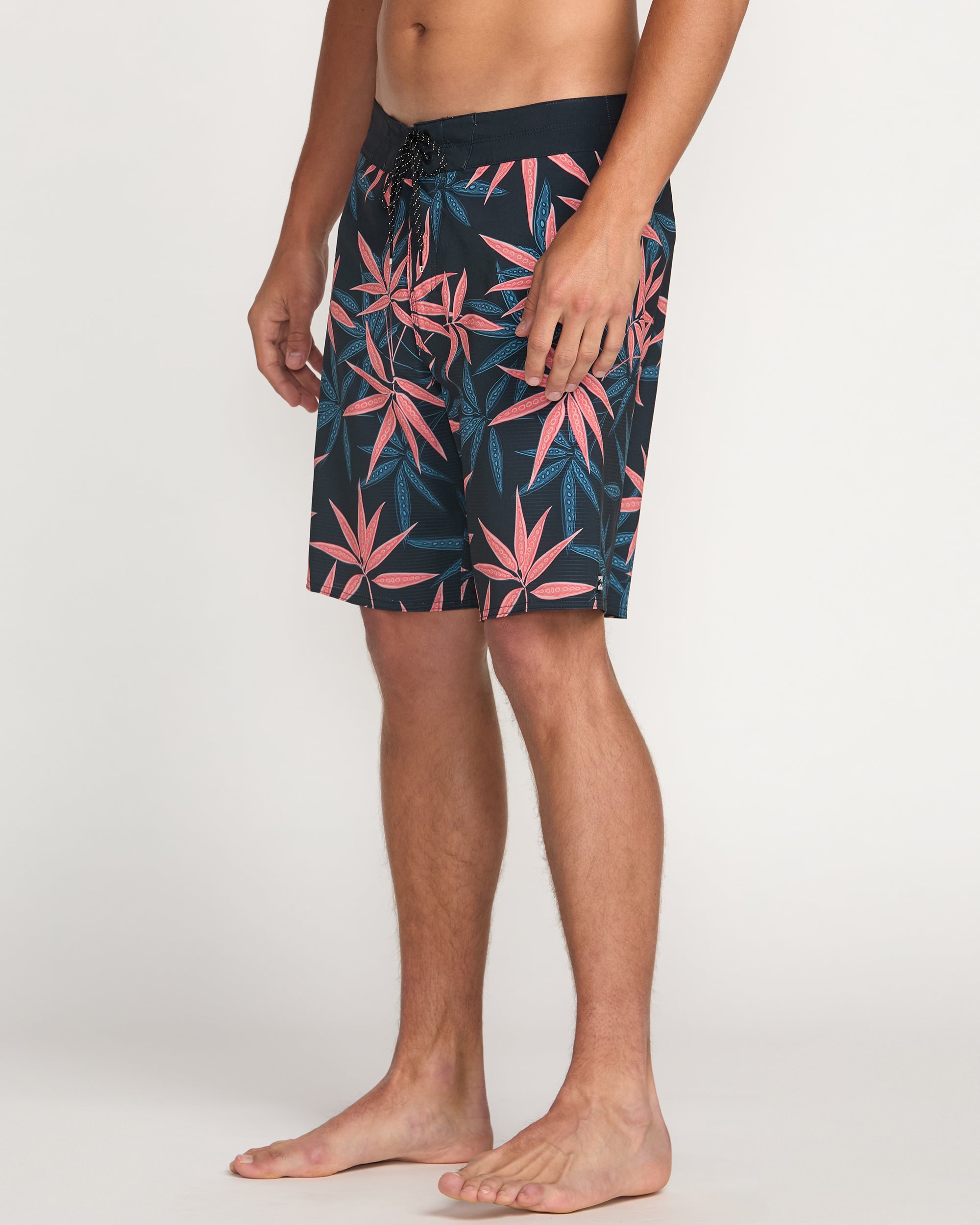 Sundays Airlite 19 Boardshorts - Deep Blue - Image 7