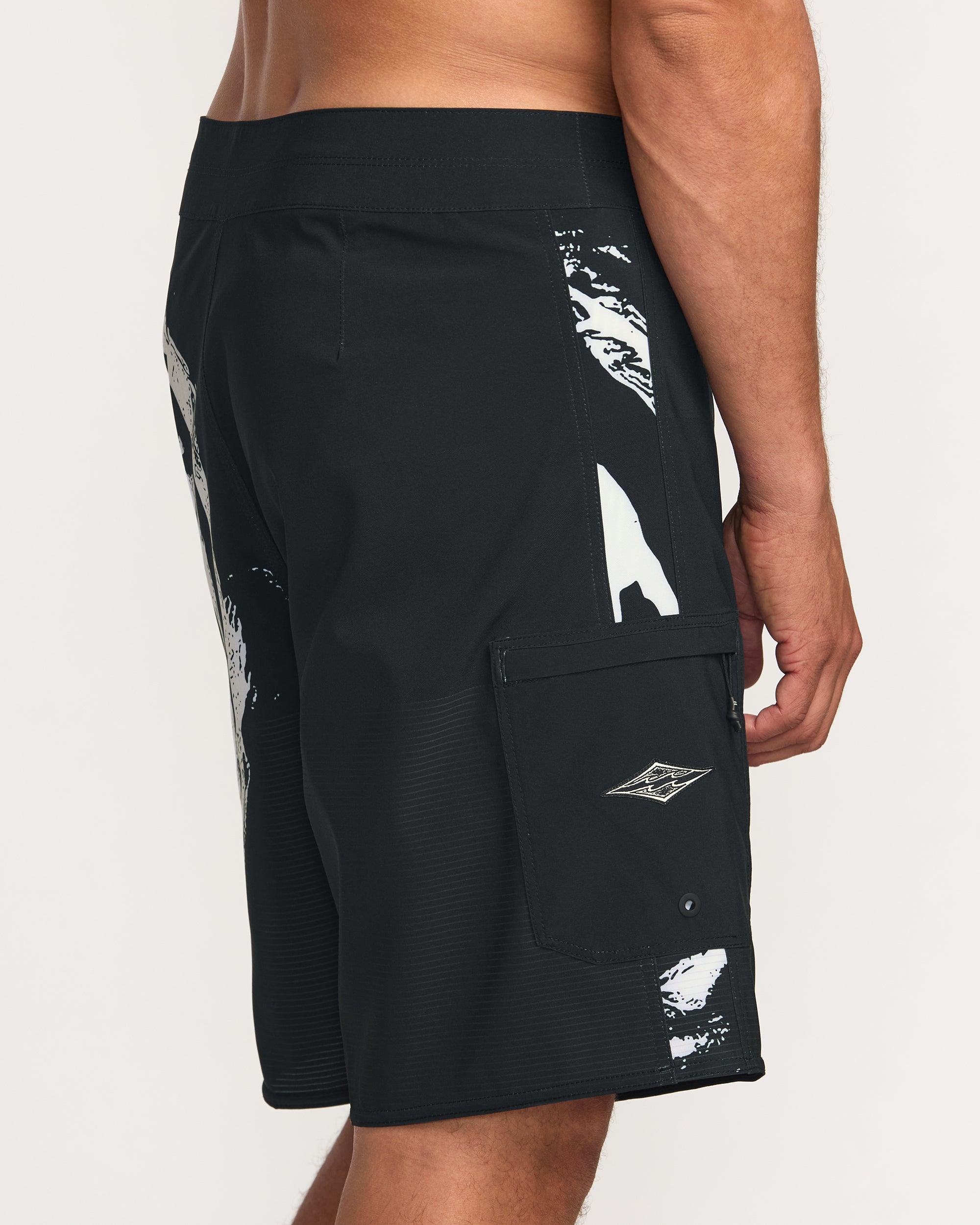 Formula Airlite 19 Boardshorts - Black - Image 8