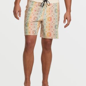 Good Times Pro Performance 18 Boardshorts - Desert Sand