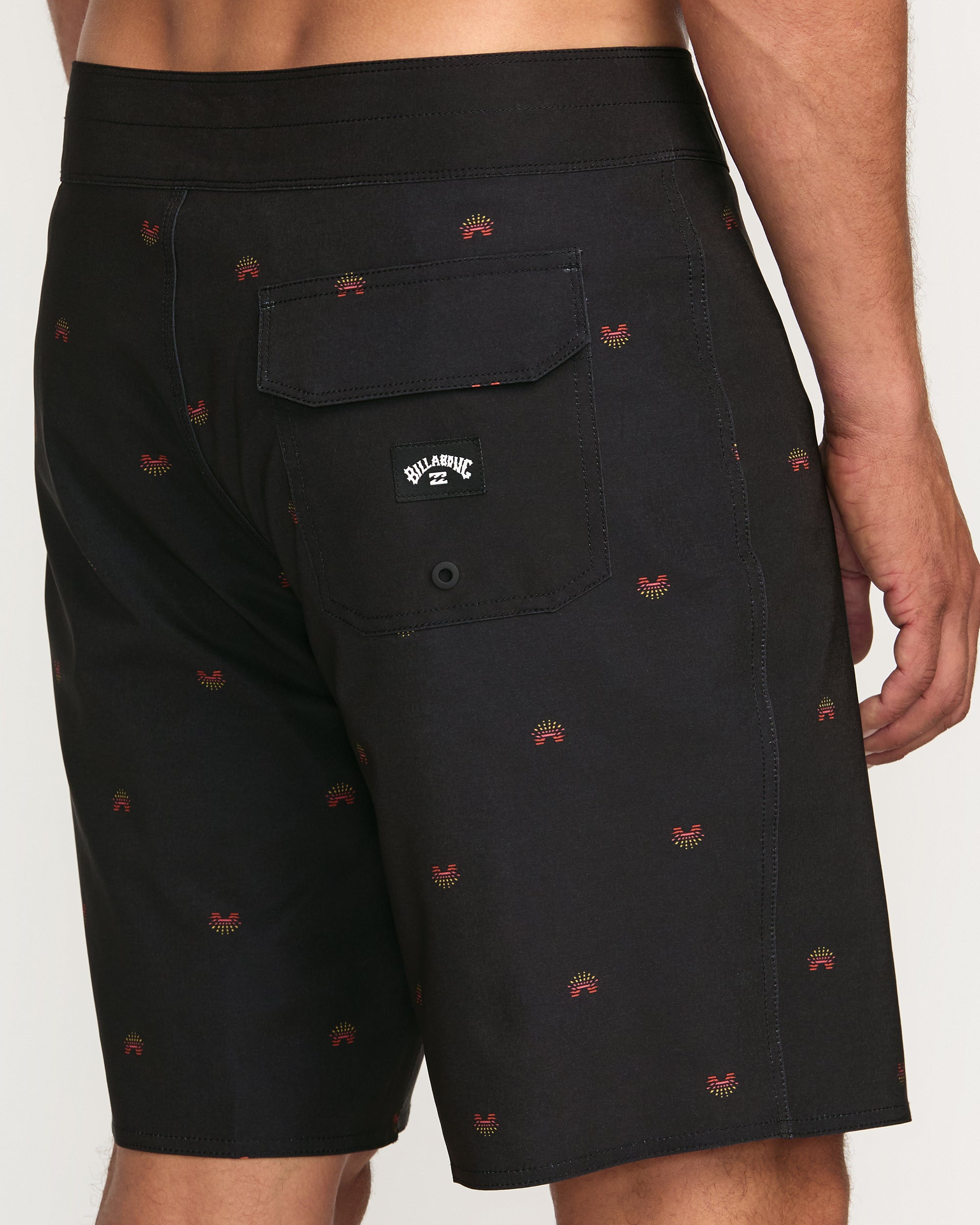 Sundays Pro Performance 19 Boardshorts - Black - Image 8