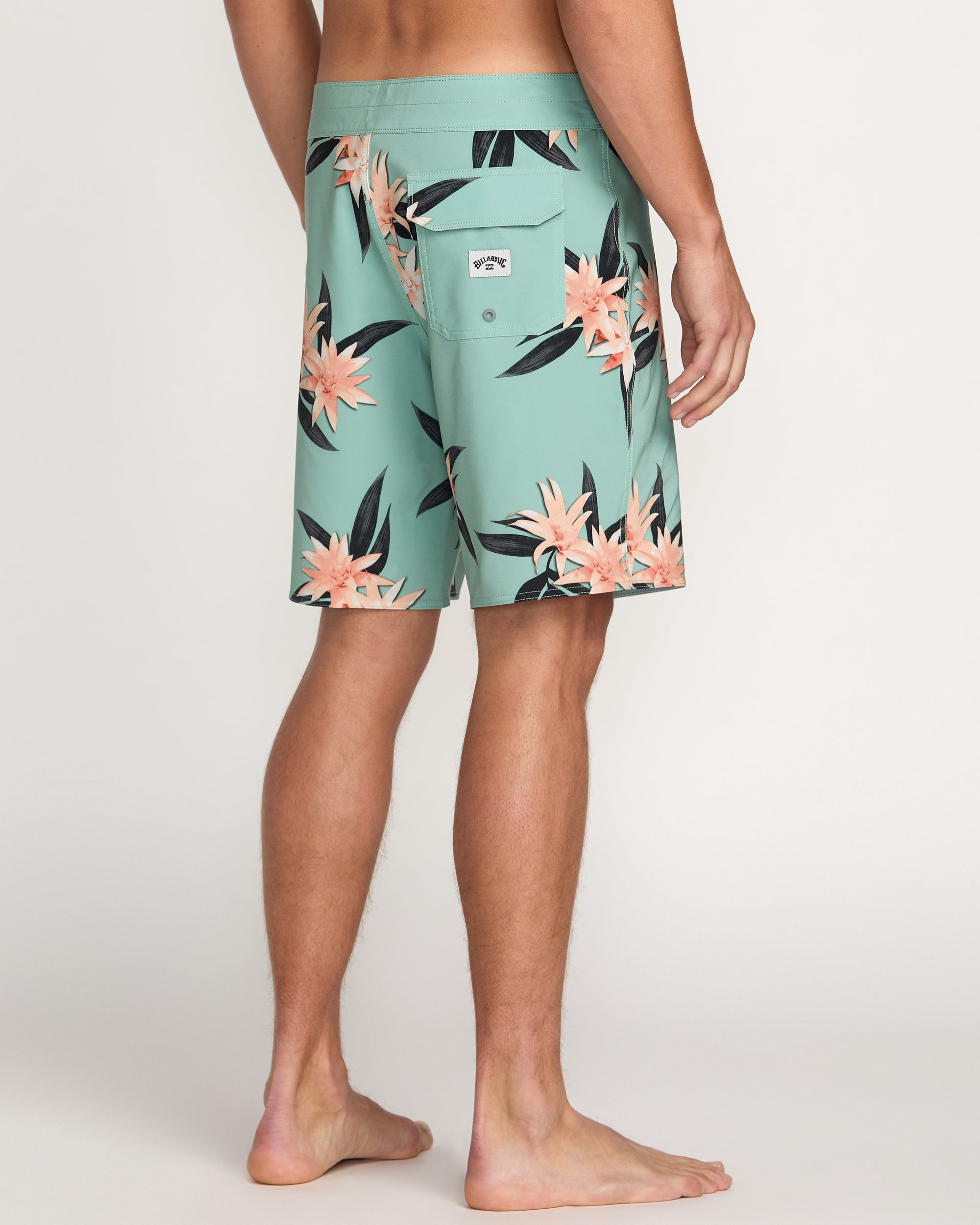 Sundays Pro Performance 19 Boardshorts - Mist Green - Image 2