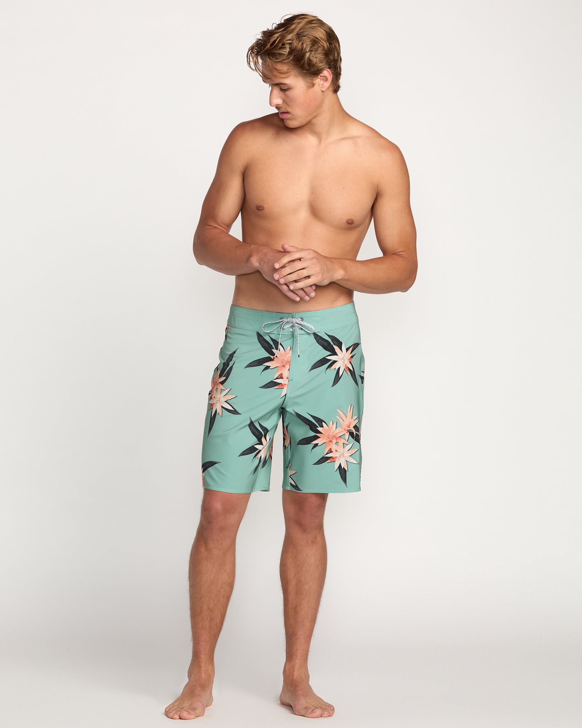 Sundays Pro Performance 19 Boardshorts - Mist Green - Image 6