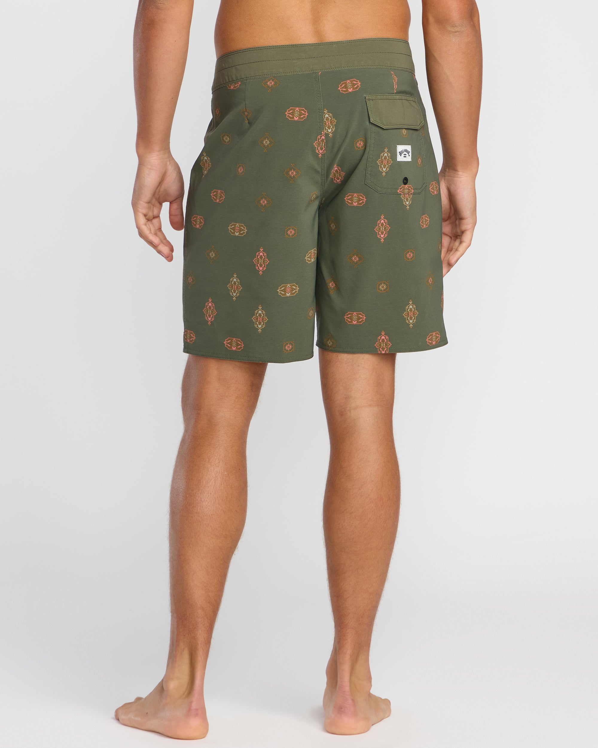 Sundays Pro Performance 19 Boardshorts - Military - Image 2