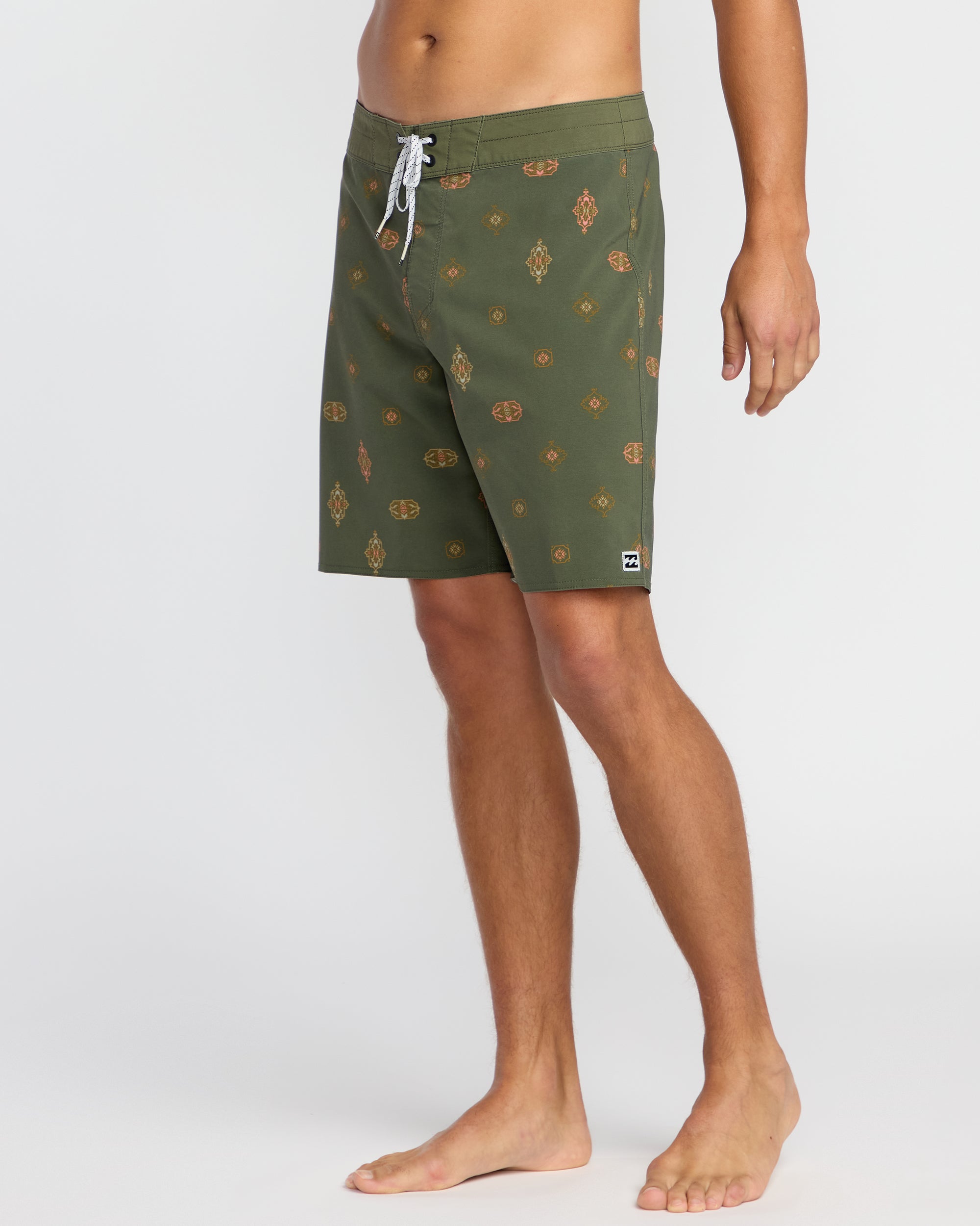 Sundays Pro Performance 19 Boardshorts - Military - Image 4