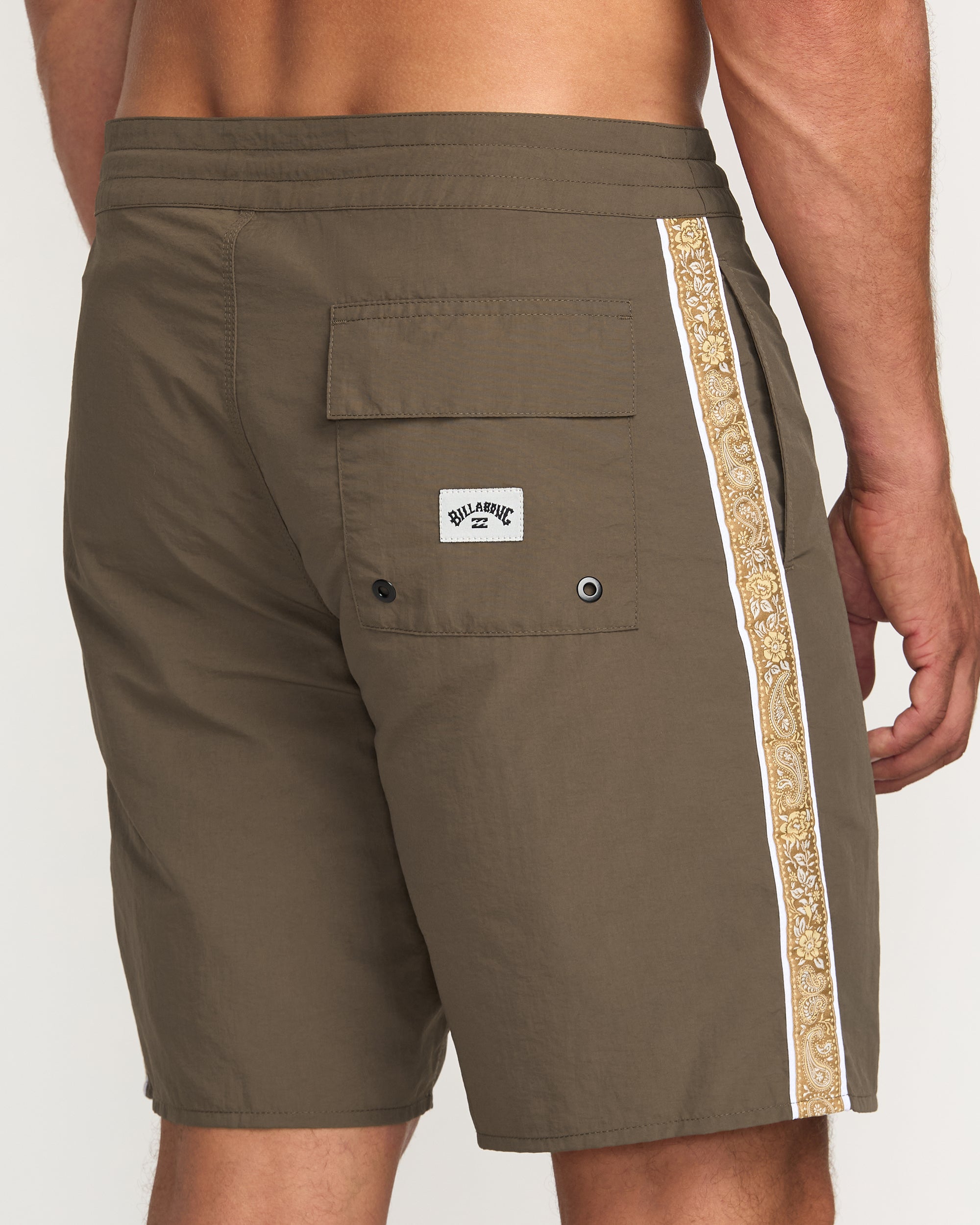 Wategos Lo Tide 19 Boardshorts - Brown - Image 9