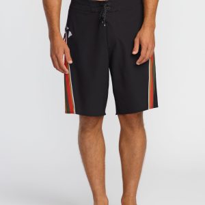 Straddie Pro Hi Boardshorts - Rasta