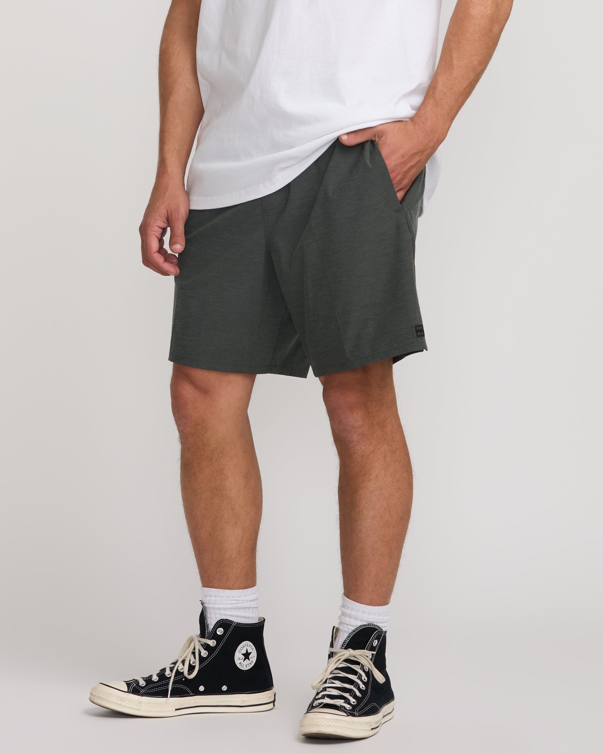 Crossfire Elastic Submersible 18 Hybrid Shorts - Asphalt - Image 6