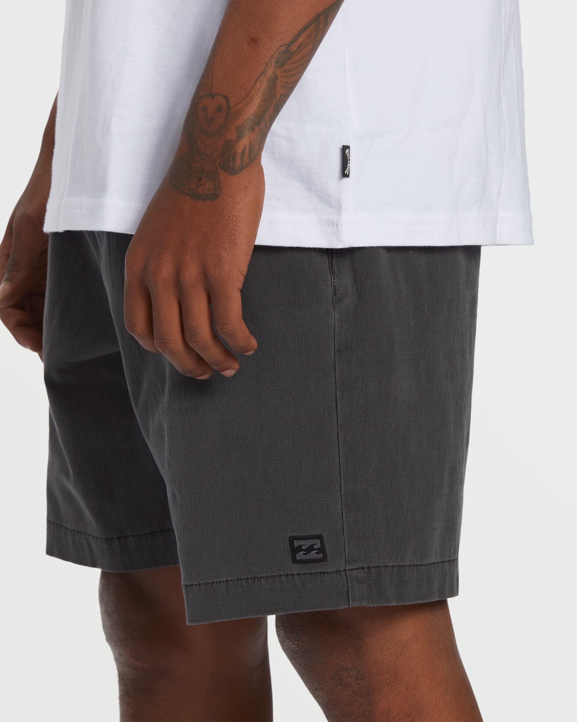 Crossfire Wave Wash Submersible 18 Hybrid Shorts - Washed Black - Image 8