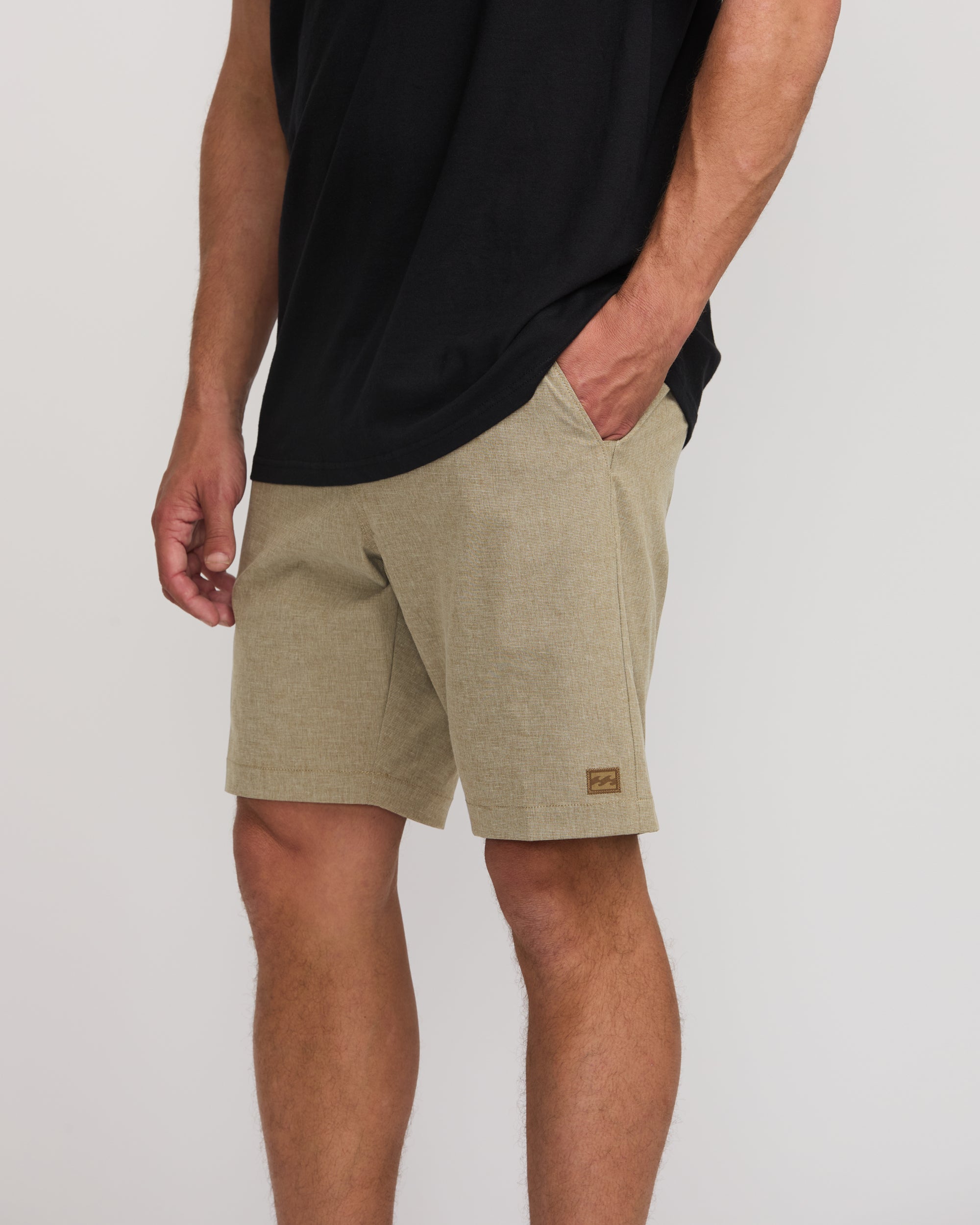 Crossfire Submersible 19 Hybrid Shorts - Khaki - Image 7
