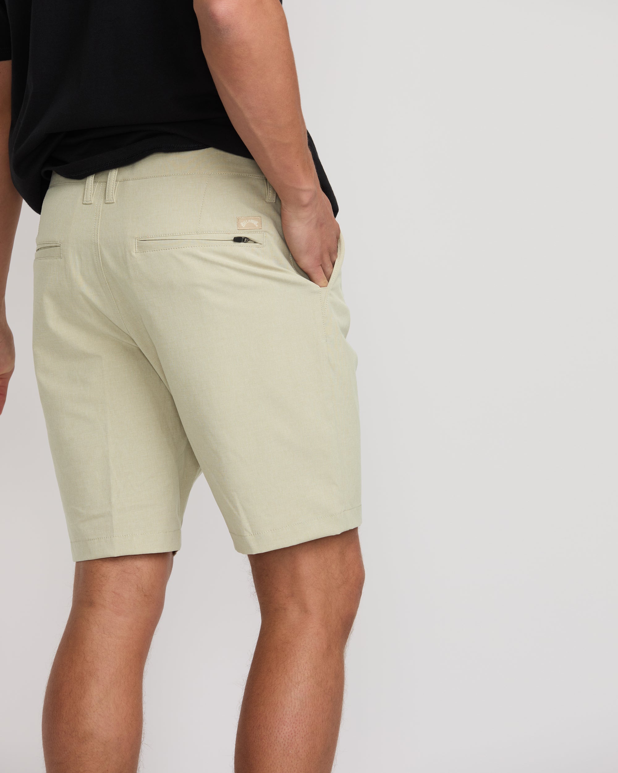 Crossfire Submersible 19 Hybrid Shorts - Moon - Image 8