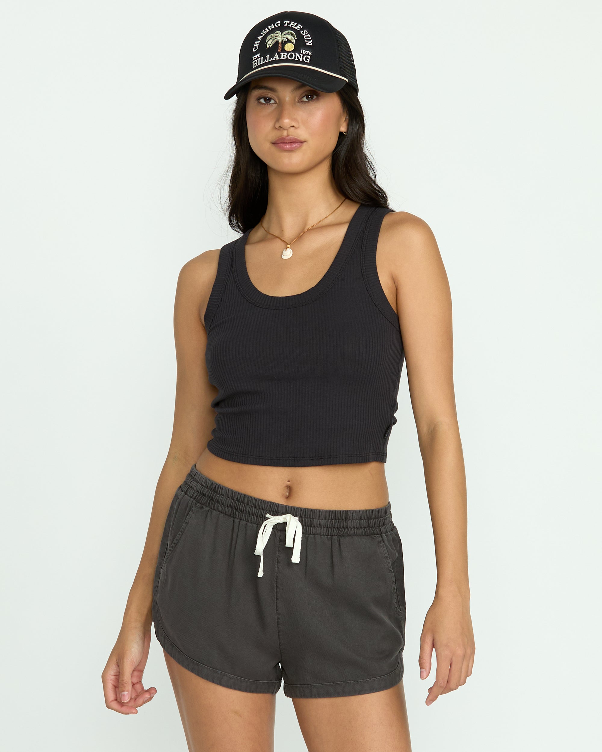 Rerun Tank - Black Sands