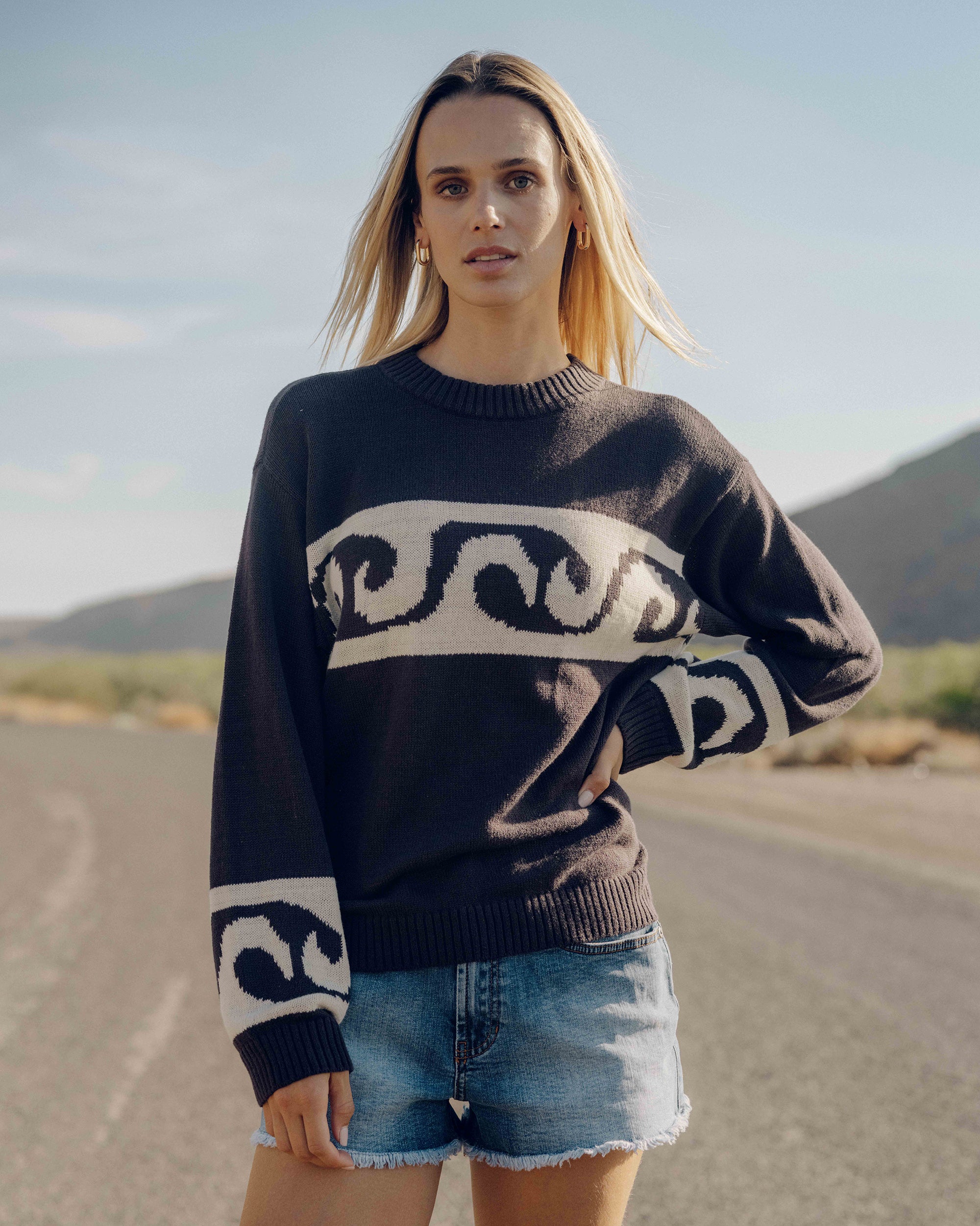 Wave Fade Sweater - Black Sands