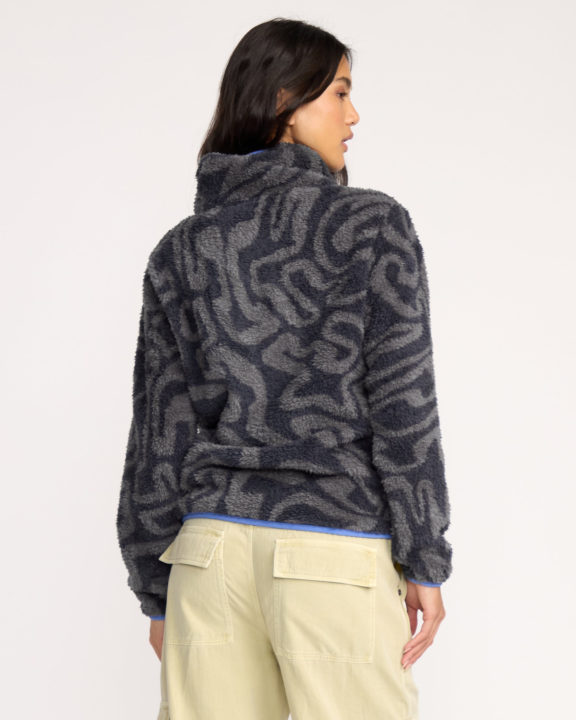 Switchback Pullover Sweatshirt - Black Sands - Image 6