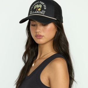 Across Waves Hat - Off Black