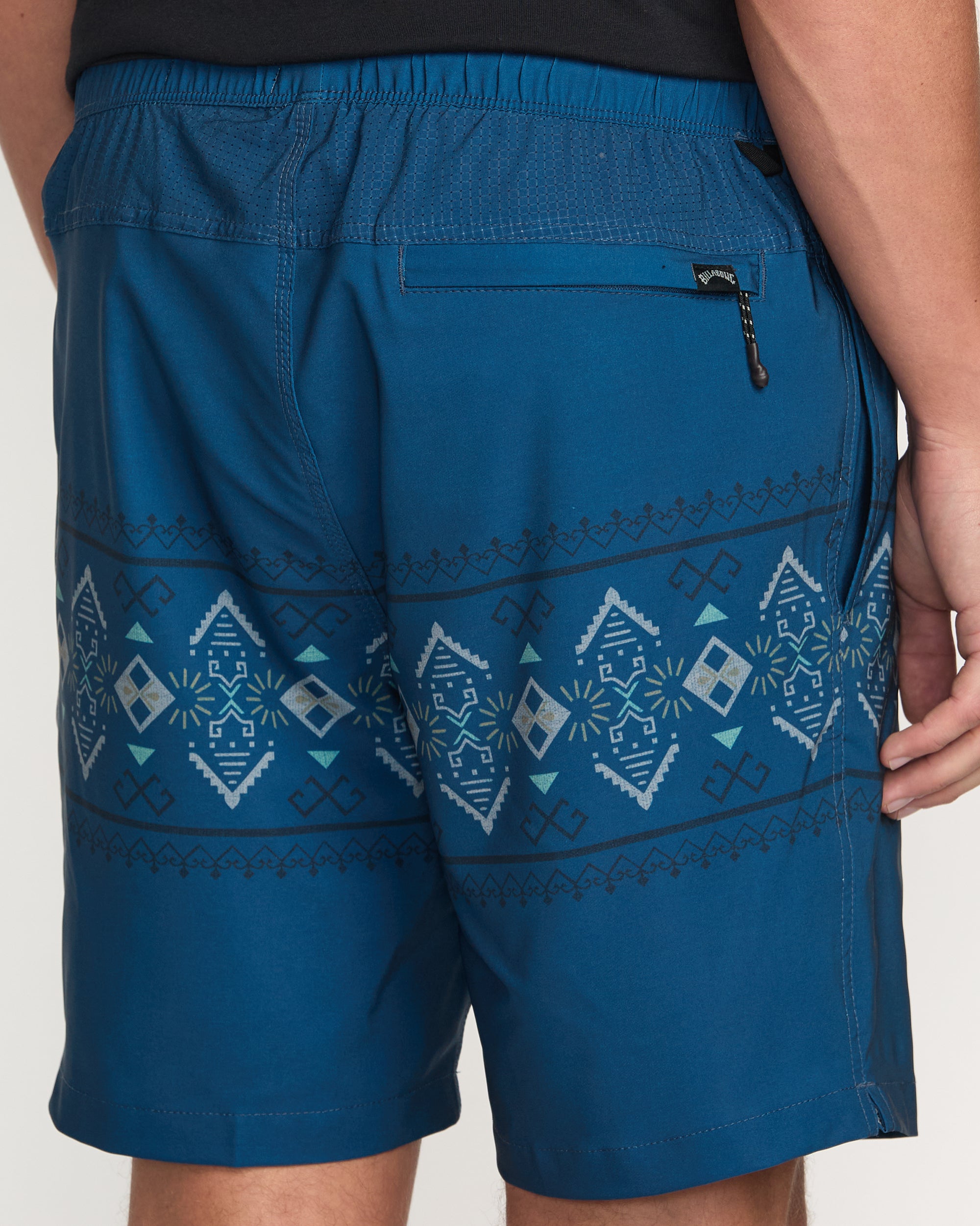 Surftrek Elastic Submersible 17 Hybrid Shorts - Deep Blue - Image 7